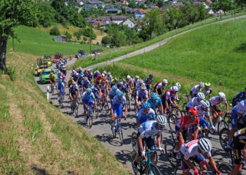 Une sortie inoubliable : des cyclistes amateurs aux côtés d&rsquo;un champion du Tour de France