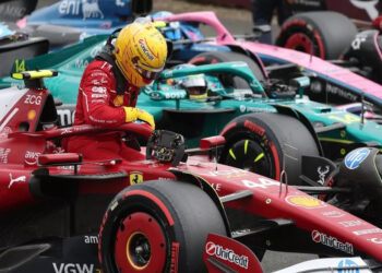 La Frustration de Toto Wolff : Un Dialogue Privé avec Lewis Hamilton sur son Départ vers Ferrari