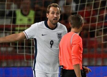 La FIFA devrait délivrer une amende «substantielle» sur l'incident en Angleterre contre la Serbie | Football | Sport