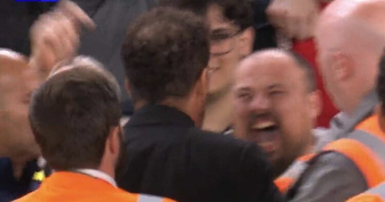 Le ventilateur de Liverpool 'dans Angry Simeone Row' rompt le silence avec l'accusation | Football | Sport