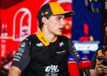 Oscar Plastri a étiqueté «  LOVIGHT  » alors que la star de McLaren a claqué la plainte de Lando Norris | F1 | Sport