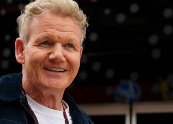 La recette de Gordon Ramsay pour des pommes de terre rôties « croustillantes et dorées »