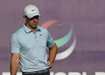 La star de LIV Golf qui a ignoré McIlroy entre dans l’histoire après avoir encaissé 4,4 millions de livres sterling | Golf | Sport