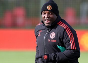 Benni McCarthy donne son feu vert à une réunion controversée de Manchester United | Football | Sport