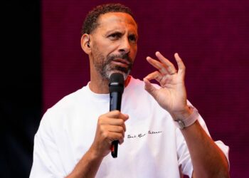 La raison pour laquelle Rio Ferdinand n'a pas parlé de la lutte contre le cancer de sa femme | Football | Sport