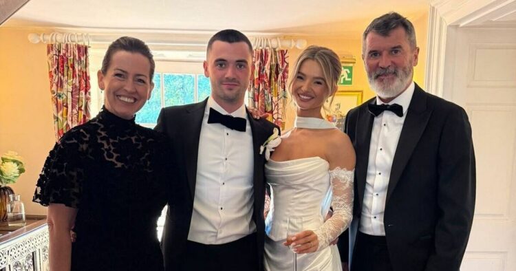 Le fils sosie rarement vu de Roy Keane épouse son partenaire lors d'une cérémonie époustouflante | Football | Sport
