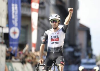 Adam Yates le plus fort