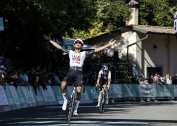 Tour d’Émilie 2025 : Isaac Del Toro invincible