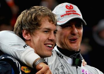 Les fans de F1 en larmes devant la photo de Michael Schumacher et Sebastian Vettel | F1 | Sport
