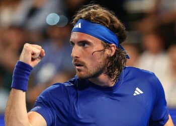 Stefanos Tsitsipas fait le point sur sa blessure alors que la star est bouleversée après avoir envisagé sa retraite | Tennis | Sport