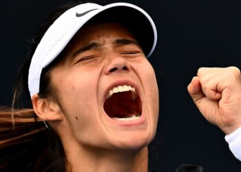 Emma Raducanu « risque 12 semaines d&rsquo;absence blessée » lors de l&rsquo;avertissement de l&rsquo;Open d&rsquo;Australie | Tennis | Sport