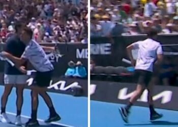La star de l’Open d’Australie sprinte hors du terrain immédiatement après avoir remporté le match alors que la foule était stupéfaite | Tennis | Sport