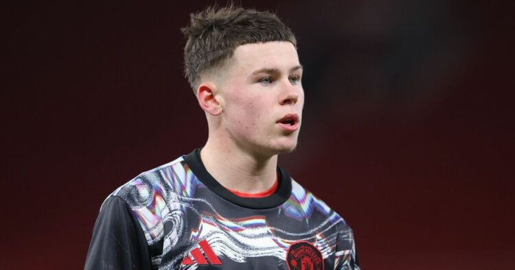 Kai Rooney répond après ses débuts à Old Trafford sous le regard de son père Wayne | Football | Sport