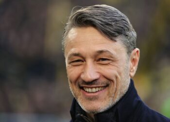 Man Utd « prend contact » pour le prochain manager alors qu'un nouveau candidat surprise émerge | Football | Sport