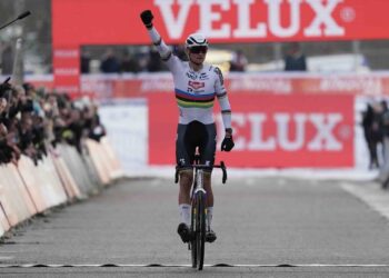 Mathieu van der Poel vainqueur à Zonhoven : 9/9 en cyclo-cross 2026