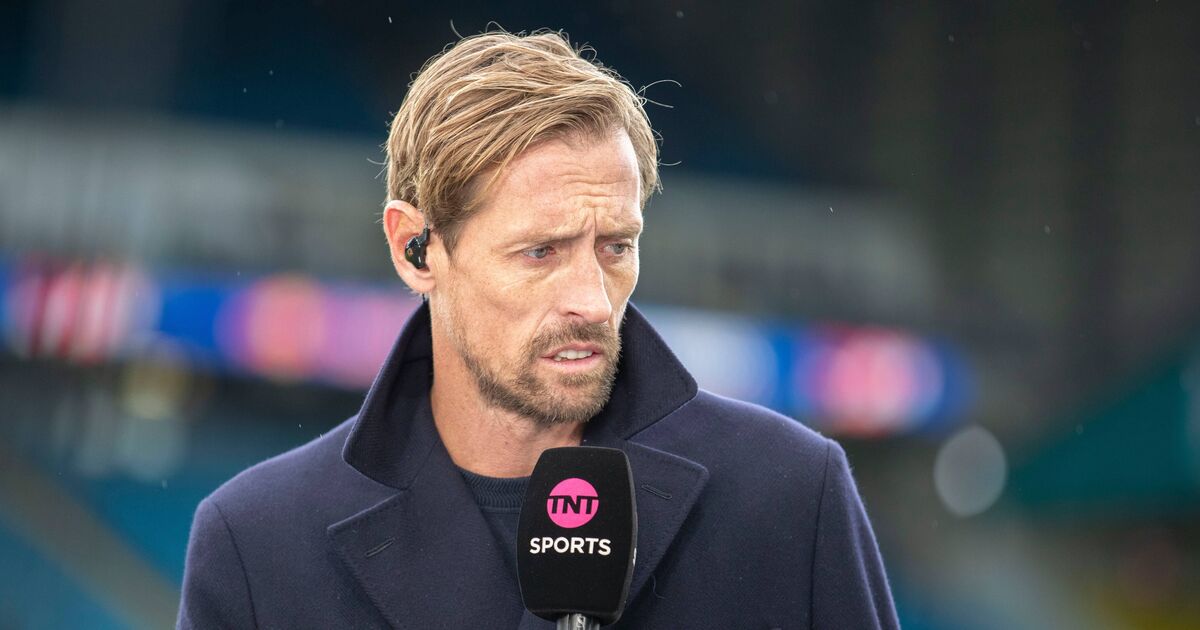L'Angleterre a un nouvel attaquant passionnant, 18 ans, qui est encore plus grand que Peter Crouch | Football | Sport