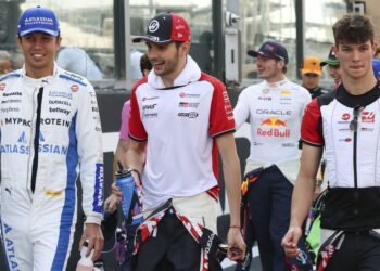 La star de la F1 a déclaré « nous nous attendions à plus » alors que le patron laisse tomber une menace de hache à peine voilée | F1 | Sport