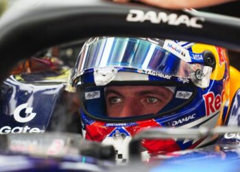 F1 LIVE : Verstappen fait exploser la nouvelle réglementation alors que la voiture prend feu | F1 | Sport