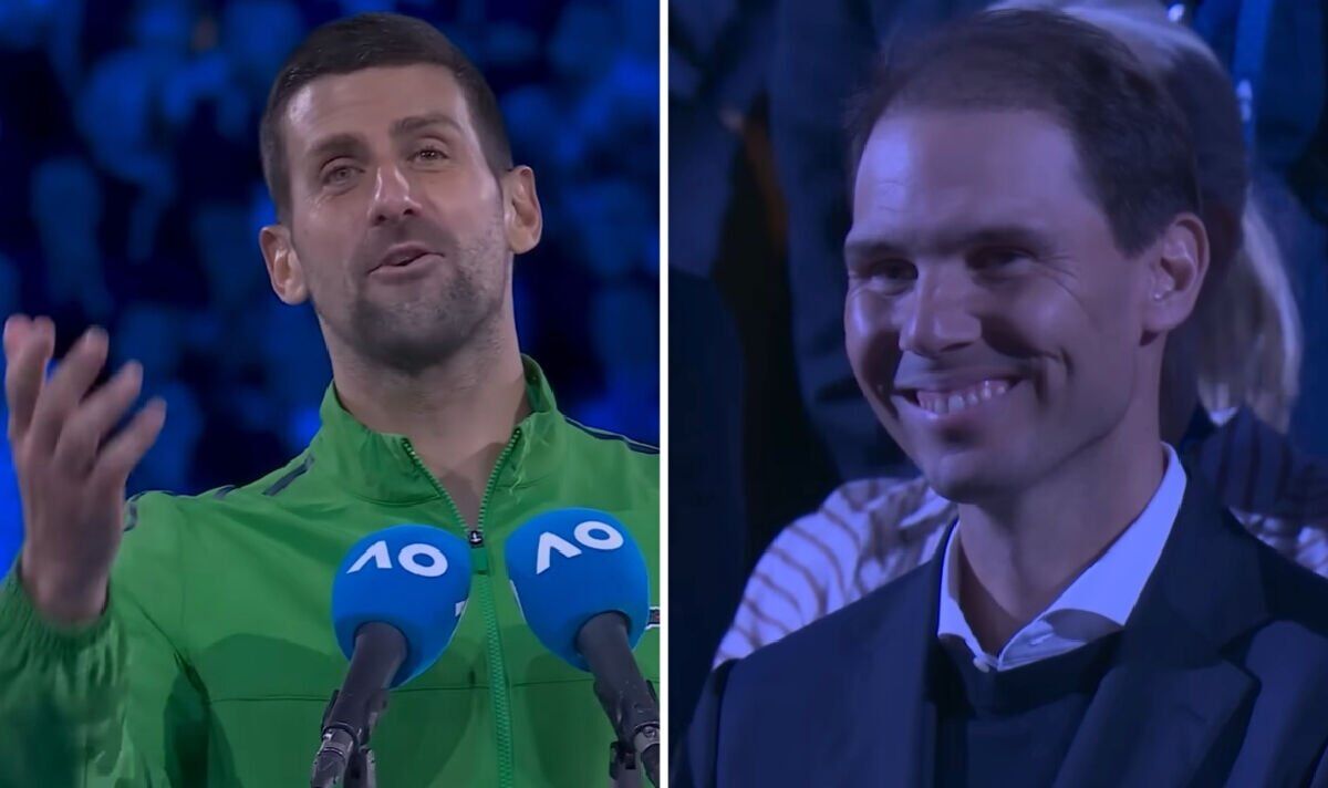 Novak Djokovic discute avec Rafael Nadal