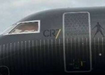 Le jet privé de Cristiano Ronaldo décolle d'Arabie Saoudite alors que le conflit iranien s'intensifie | Football | Sport