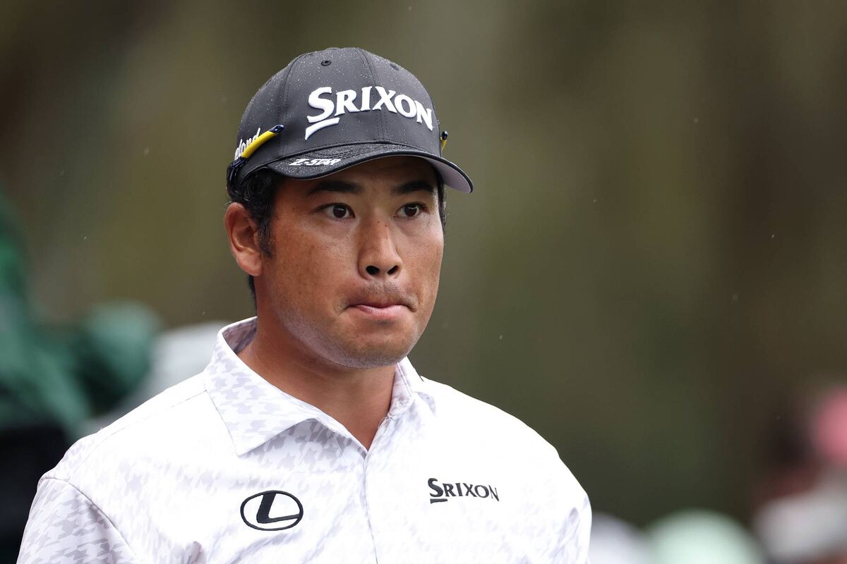 Hideki Matsuyama regarde