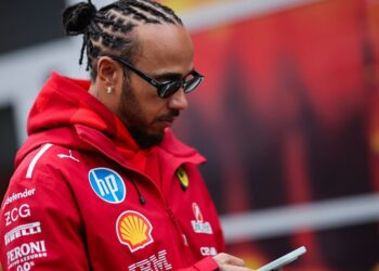 F1 LIVE: Appel téléphonique de Hamilton à Bahreïn suite au refus de voyager | F1 | Sport