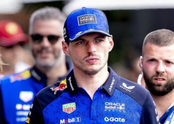 Max Verstappen confirme le volant de Mercedes alors que la date de la course a changé | F1 | Sport