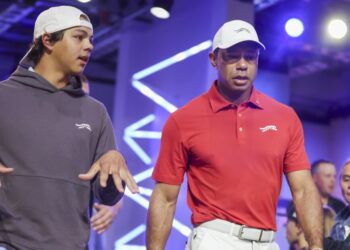 La richesse de Tiger Woods après l’empannage « cassé » de Charlie alors que le retour est confirmé | Golf | Sport