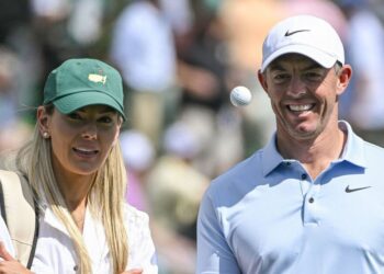 Golf LIVE McIlroy interpelle un fan au PGA Championship alors qu&rsquo;un joueur est puni | Golf | Sport