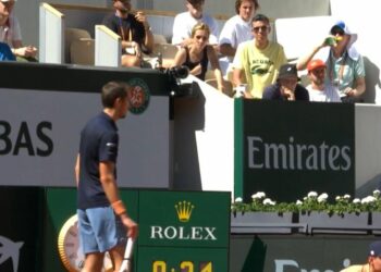 La star de Roland Garros lui a dit « vous devez vous comporter » alors que sa femme lui fait des reproches sévères | Tennis | Sport
