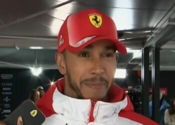 La réponse émotionnelle de Lewis Hamilton aux larmes de son frère Nicolas | F1 | Sport