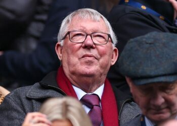 Sir Alex Ferguson transporté à l’hôpital après s’être senti mal à Man Utd contre Liverpool | Football | Sport