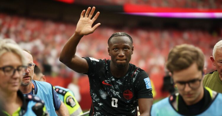 Ismael Kone publie une déclaration après qu'une horrible blessure ait interrompu le match de Coupe du monde | Football | Sport