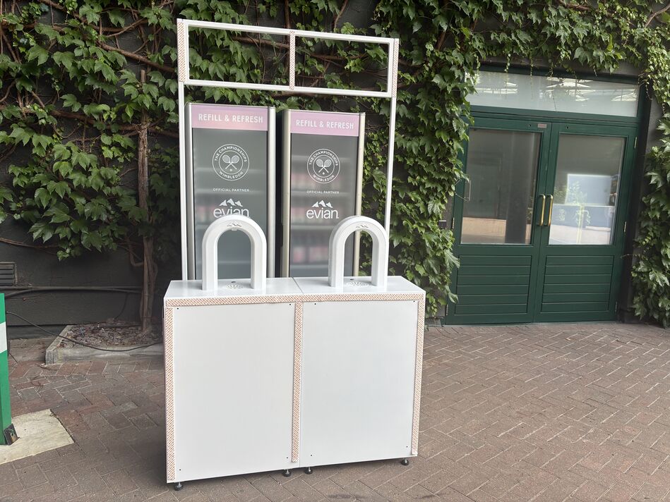 Une station de remplissage d'eau à Wimbledon