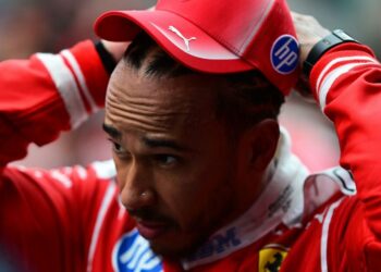 La carrière de Lewis Hamilton en F1 ne tient qu&rsquo;à un fil après l&rsquo;annonce de Ferrari | F1 | Sport