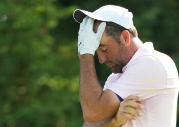 &lsquo;Crybaby&rsquo; Scottie Scheffler déclenche une explosion de feu contre le caddy | Golf | Sport