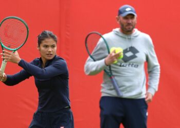 L’entraîneur d’Emma Raducanu interrogé sur une décision « ahurissante » avant Wimbledon | Tennis | Sport