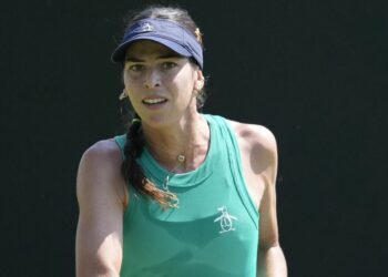Une star du tennis en colère se déchaîne alors que l’interdiction de dopage « honteuse » du champion de Wimbledon enflamme la dispute | Tennis | Sport