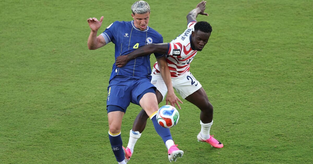 Balogun échappe à l'interdiction de la Coupe du Monde malgré le carton rouge des États-Unis alors que la FIFA intervient | Football | Sport