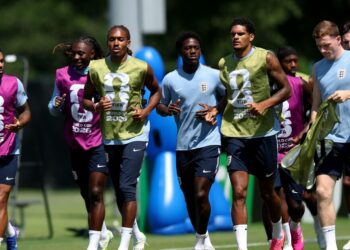 La star anglaise a été invitée à refuser de jouer contre la France à cause du « traitement » de Tuchel | Football | Sport