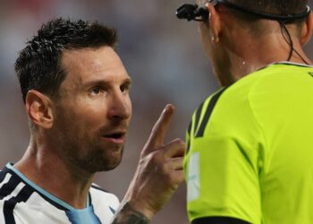 Lionel Messi dénonce le comportement de l'arbitre de la Coupe du monde et porte des accusations | Football | Sport