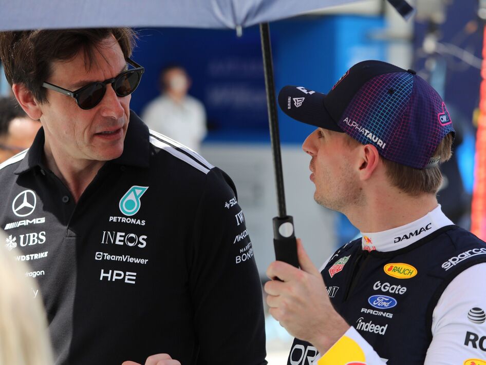 Toto Wolff et Max Verstappen Toto Wolff et Max Verstappen