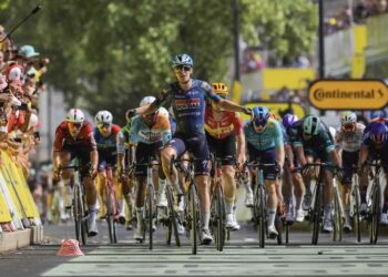 Tim Merlier s’impose au sprint à Bordeaux, quatrième victoire sur le Tour